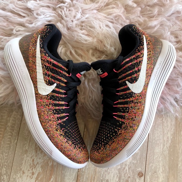 NWT Nike Lunarepic Flyknit 2! - Picture 2 of 6
